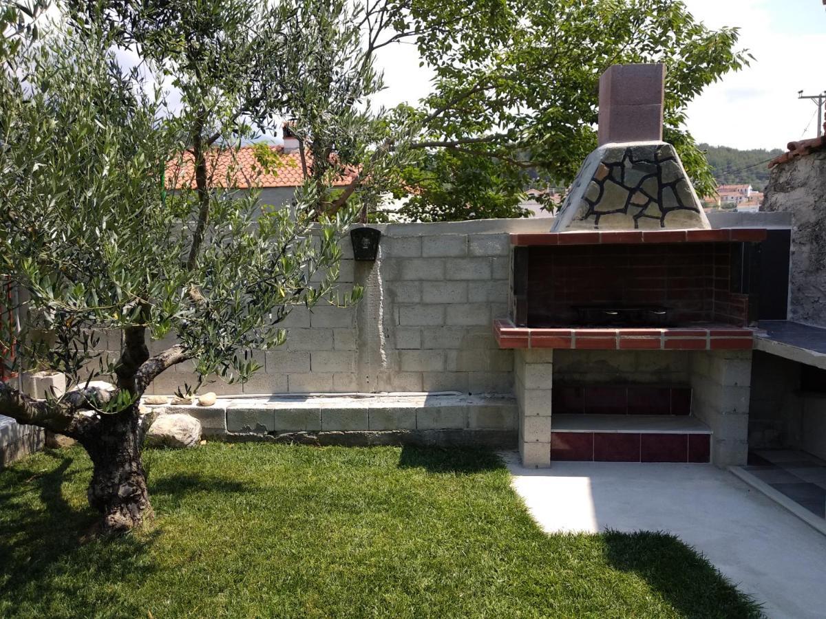 Villa Agnanti Apts And Suites Agio Pnevma Bagian luar foto