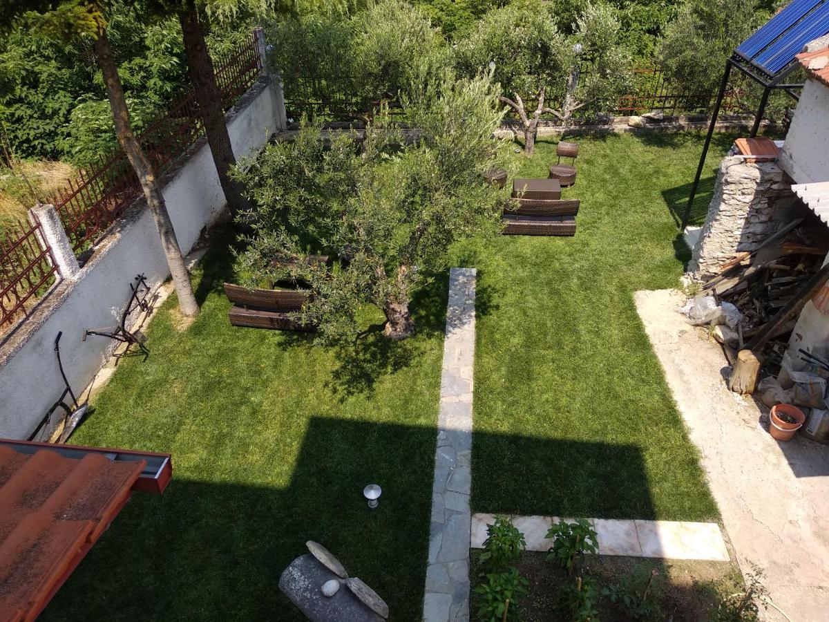 Villa Agnanti Apts And Suites Agio Pnevma Bagian luar foto
