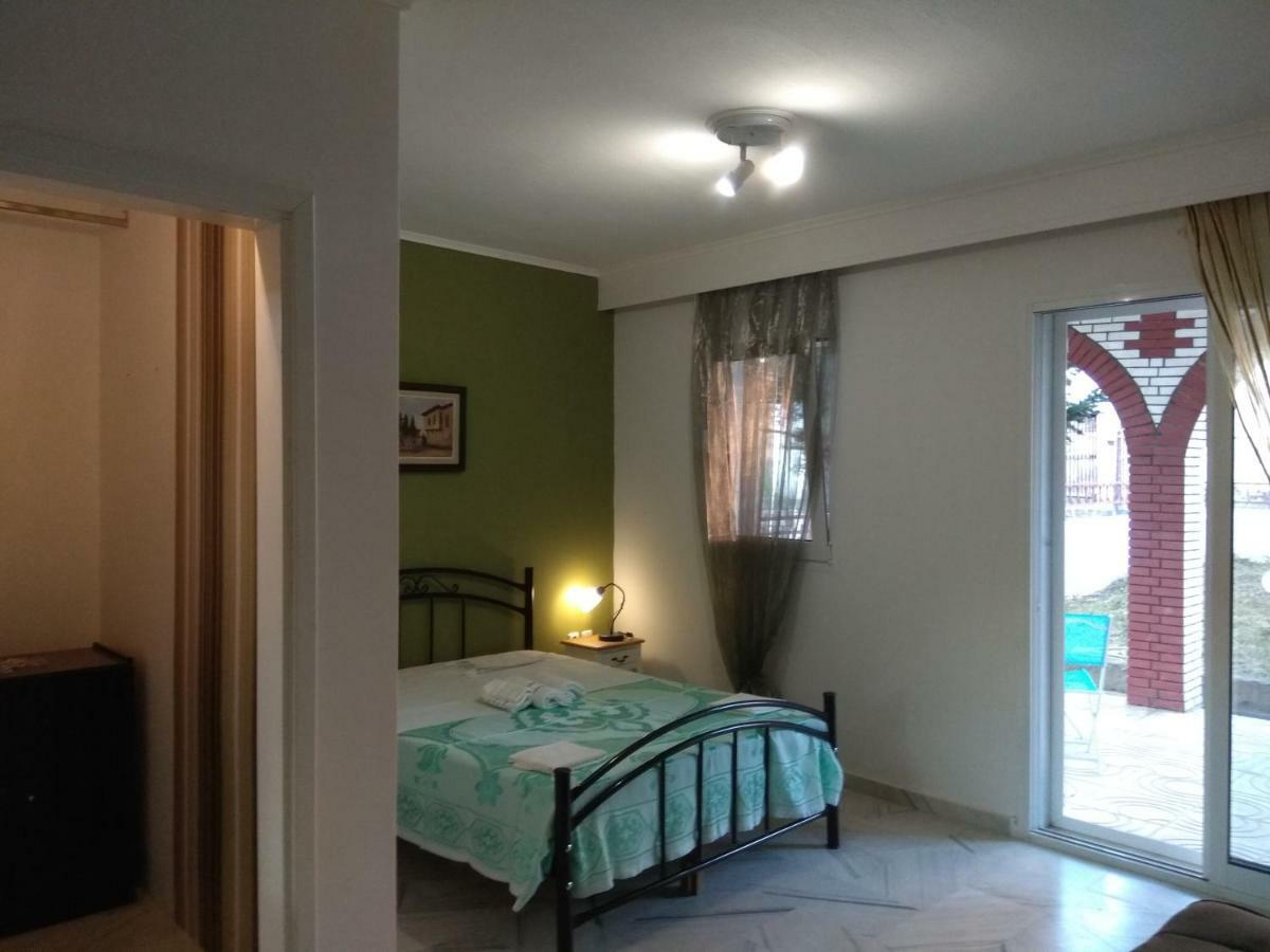 Villa Agnanti Apts And Suites Agio Pnevma Bagian luar foto